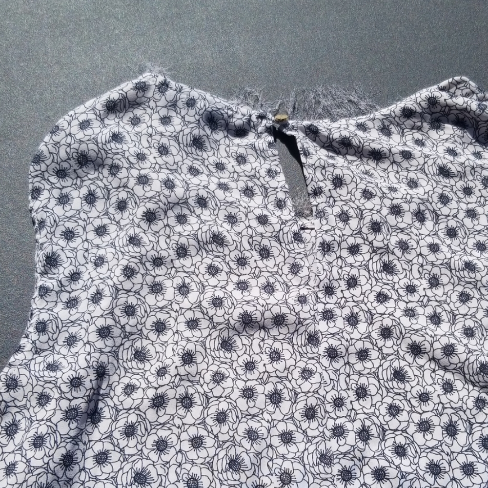 Blouse - Picture 4 of 4